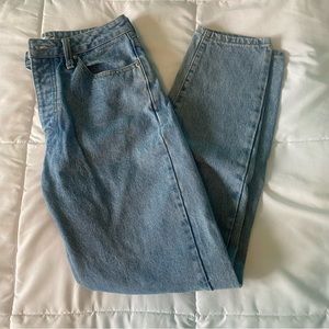 NWOT Women’s Rue21 Mom Jeans